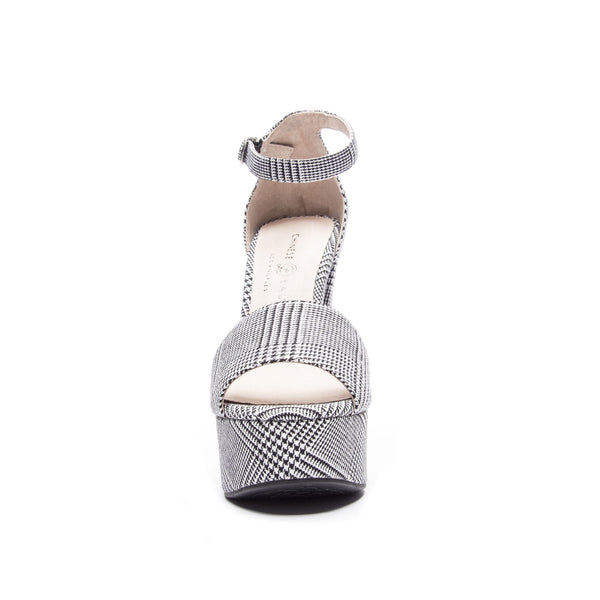 Avenue 2 deals platform sandal