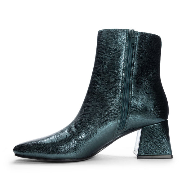 Chinese laundry radiant clearance bootie