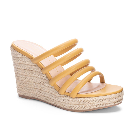 chinese laundry Eleana Wedge